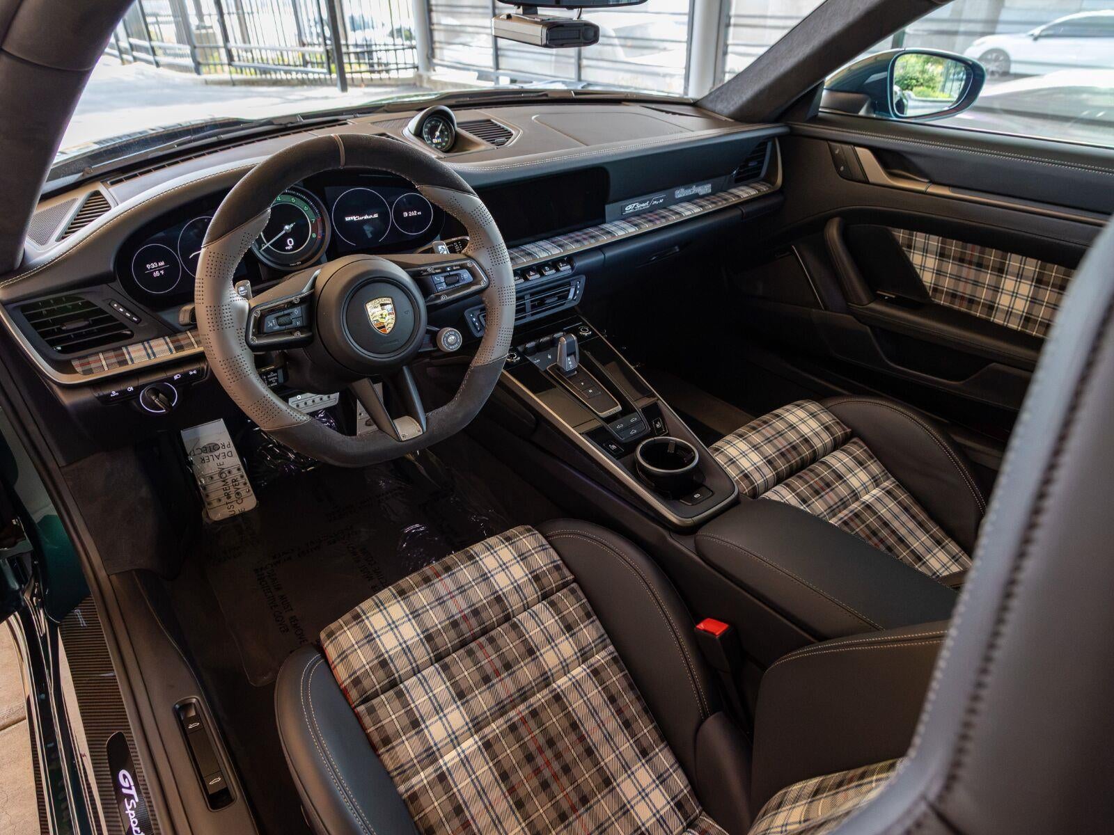 2025 Porsche 911 Turbo50