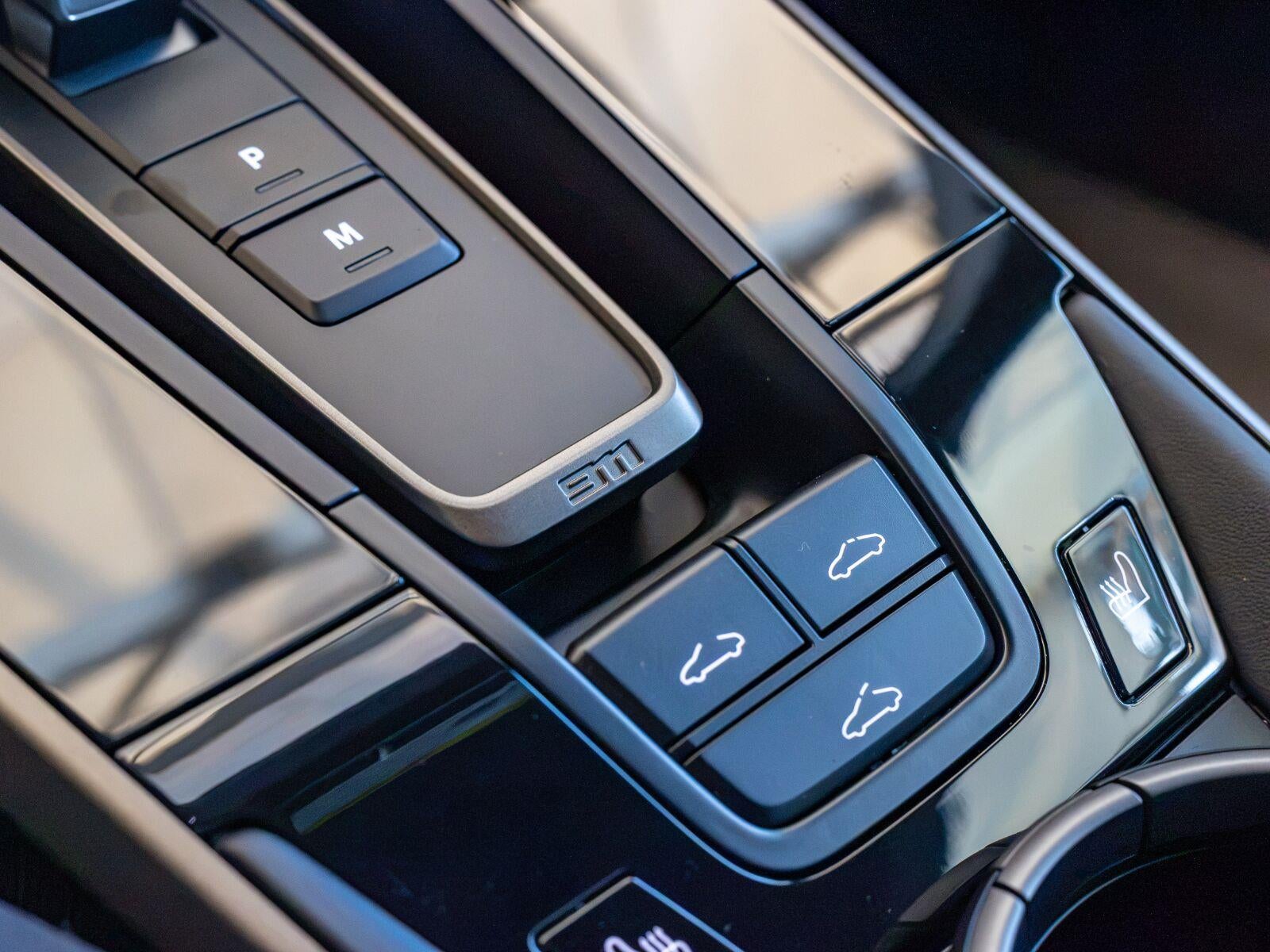 2025 Porsche 911 Turbo50
