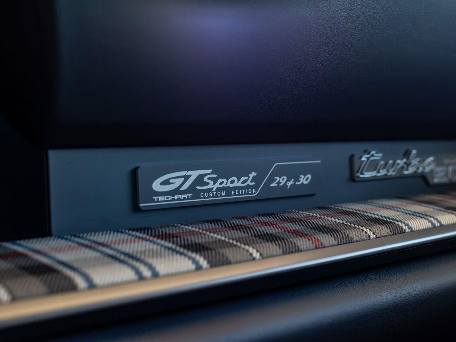 2025 Porsche 911 Turbo50