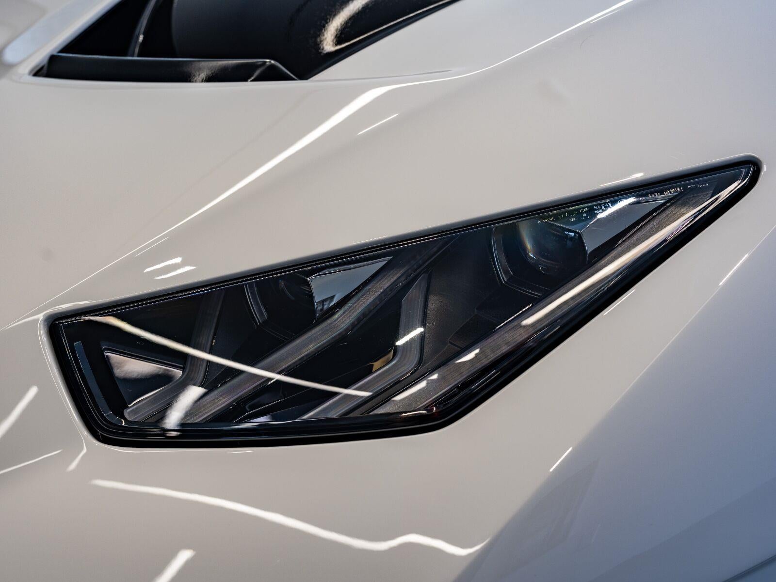 2024 Lamborghini Huracan STO Coupe