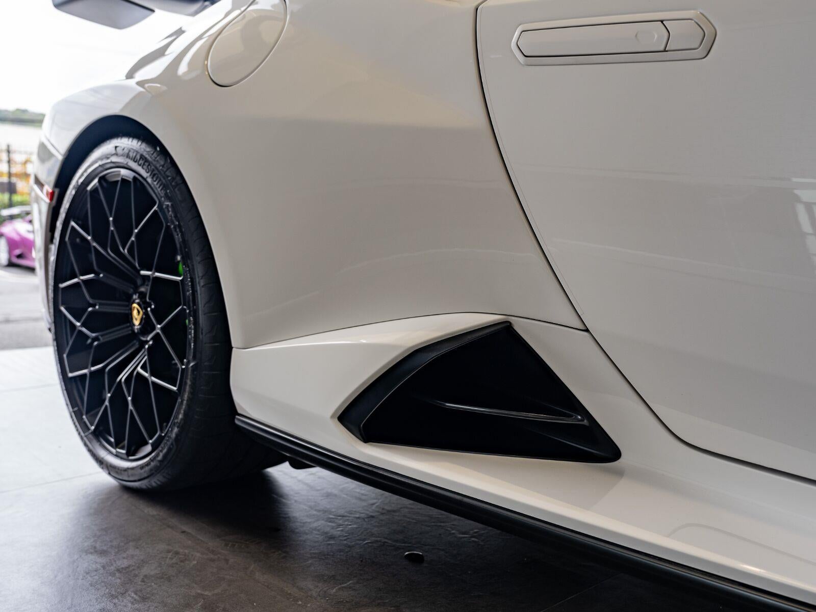 2024 Lamborghini Huracan STO Coupe