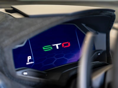 2024 Lamborghini Huracan STO Coupe