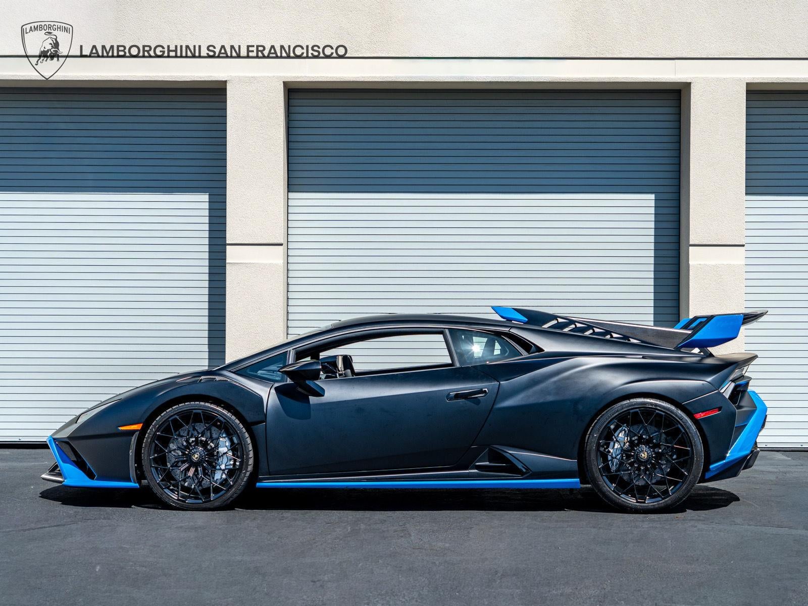 2024 Lamborghini Huracan STO