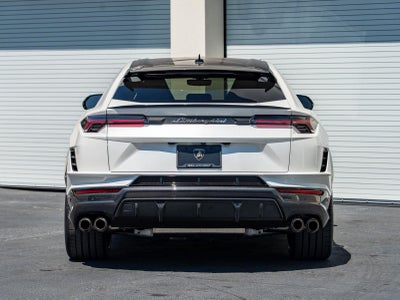2024 Lamborghini Urus Performante