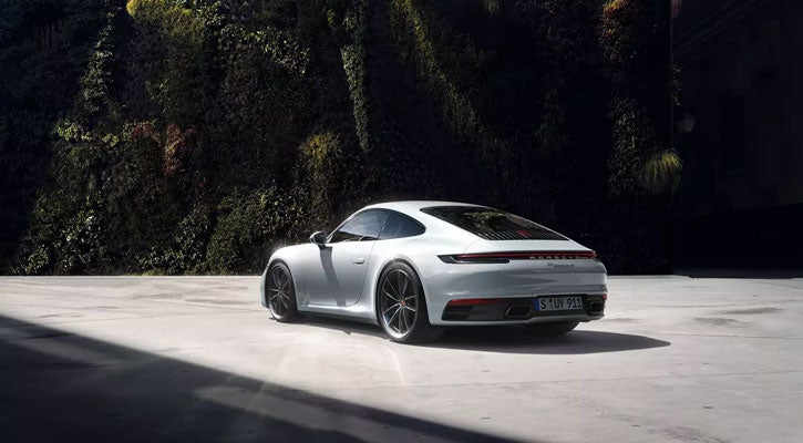 911